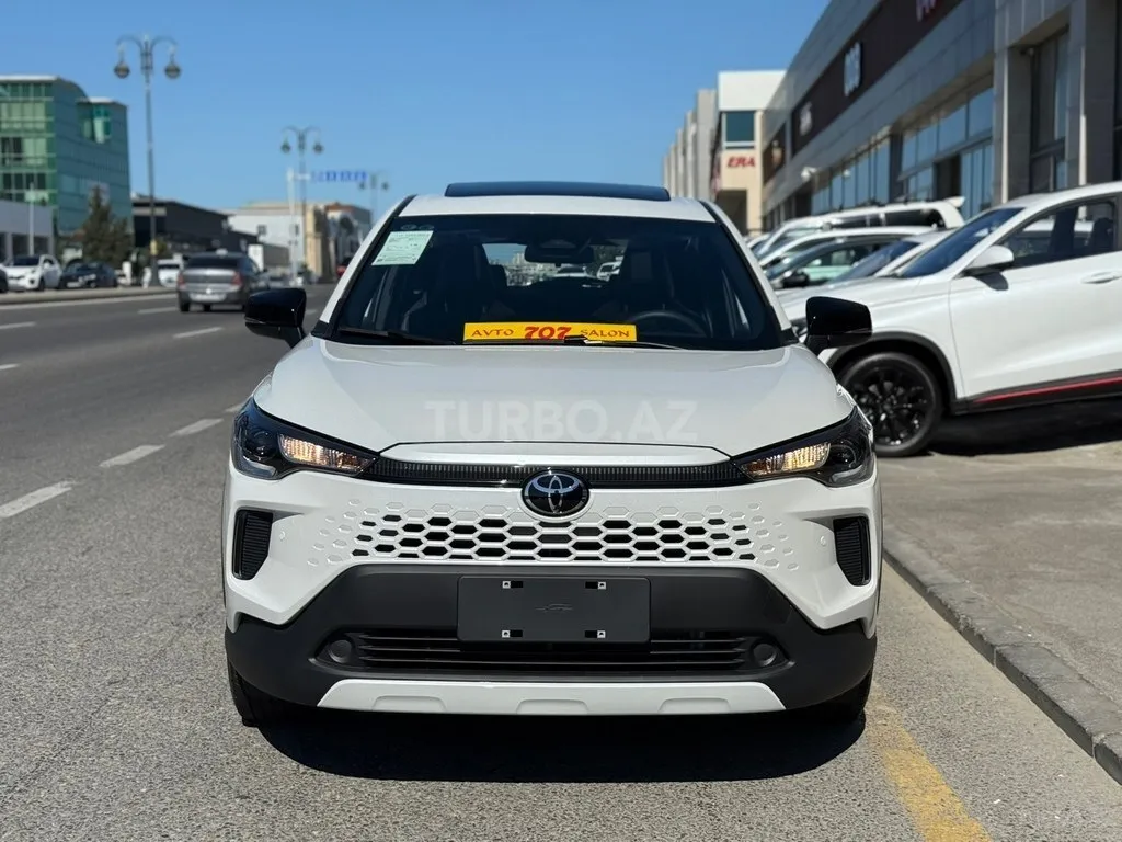 Toyota Corolla Cross 2026 — фото 1 из 10