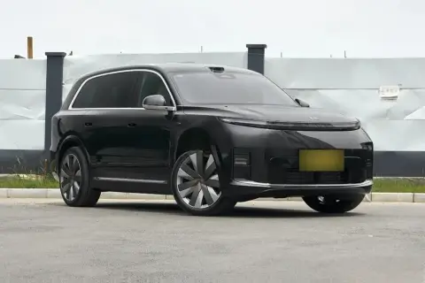 Li Auto L9 2026 — миниатюра 2