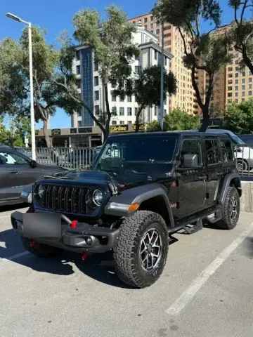 Jeep Wrangler 2025 — миниатюра 2