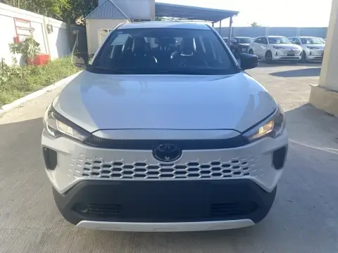 Toyota Corolla Cross 2026 — миниатюра 1