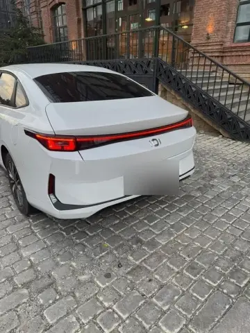 Changan Qiyuan A05 2025 — миниатюра 2