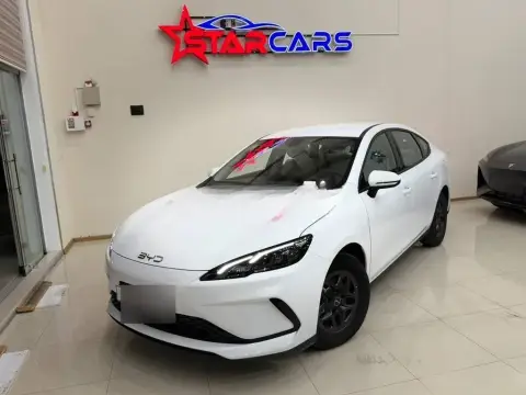 BYD Seal 05 2025 — миниатюра 1