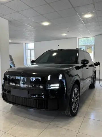 Lynk & Co 900 2025 — миниатюра 2
