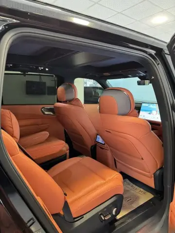 Lynk & Co 900 2025 — миниатюра 7