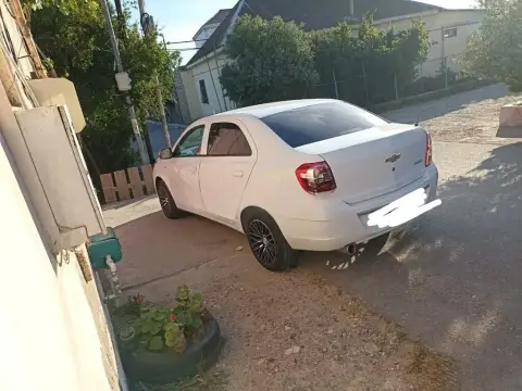 Chevrolet Cobalt 2025 — миниатюра 3