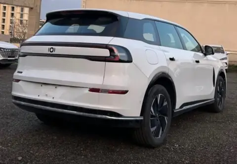 Changan Qiyuan Q07 2025 — миниатюра 2