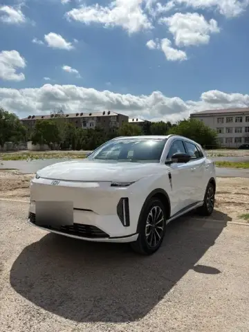 Changan Qiyuan Q05 2025 — миниатюра 2