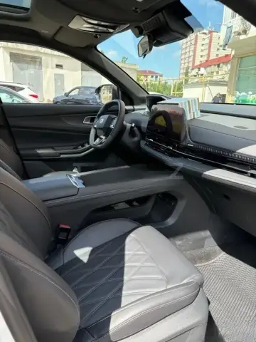 Changan Qiyuan Q05 2025 — миниатюра 8