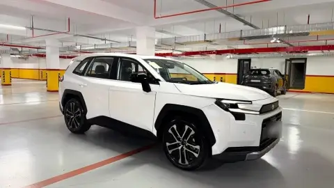 Toyota RAV4 2026 — миниатюра 2