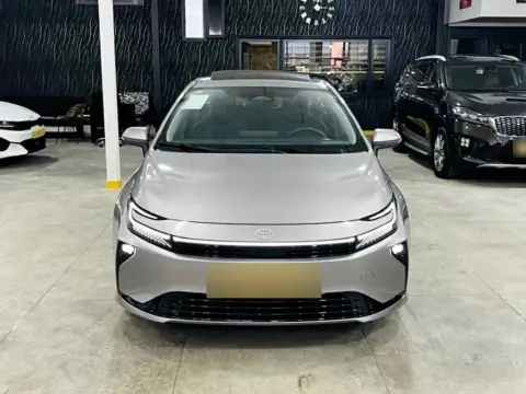 Toyota Corolla 2026 — миниатюра 1