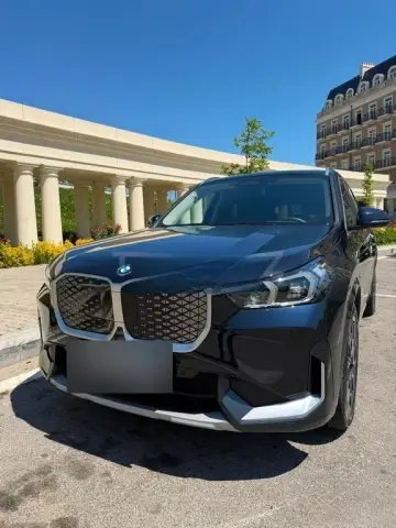 BMW iX1 2025 — миниатюра 2