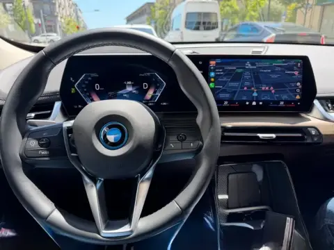 BMW iX1 2025 — миниатюра 6