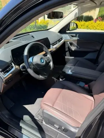 BMW iX1 2025 — миниатюра 8
