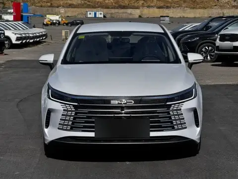 BYD Destroyer 05 2025 — миниатюра 2