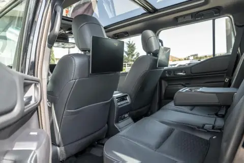 Toyota Land Cruiser Prado 2026 — миниатюра 10