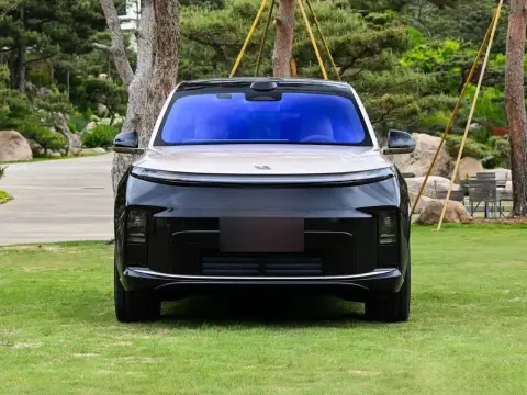 Li Auto L9 2026 — миниатюра 2