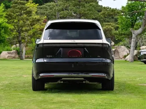 Li Auto L9 2026 — миниатюра 4