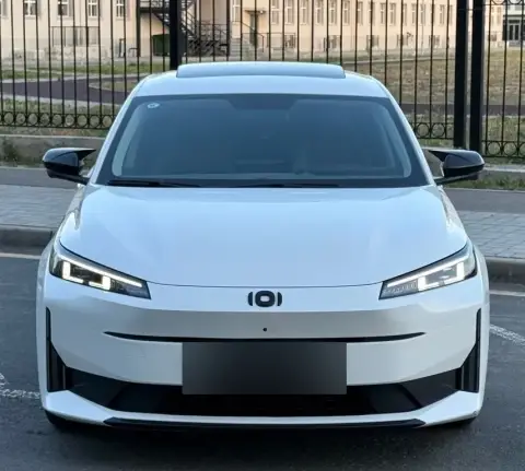 Changan Qiyuan A05 2025 — миниатюра 1