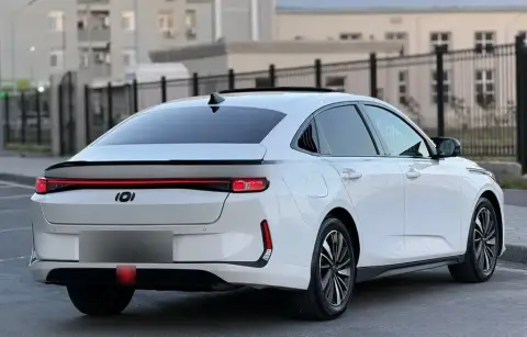Changan Qiyuan A05 2025 — миниатюра 6