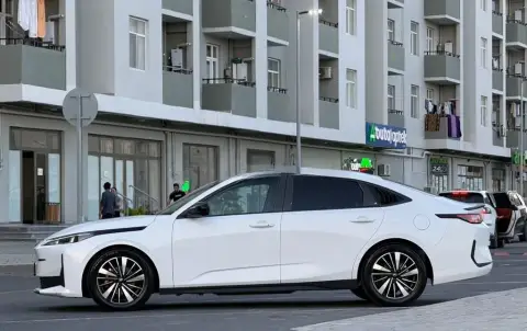 Changan Qiyuan A05 2025 — миниатюра 8