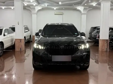 BMW X5 2025 — миниатюра 2