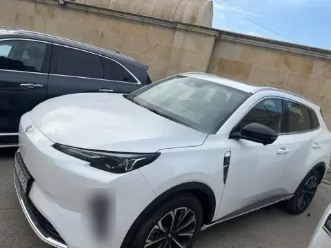 Changan Qiyuan Q05 2025 — миниатюра 2