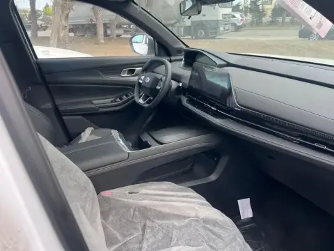 Changan Qiyuan Q05 2025 — миниатюра 7