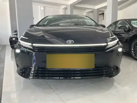 Toyota Corolla 2026 — миниатюра 1