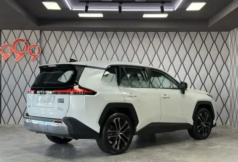 Toyota RAV4 2026 — миниатюра 5