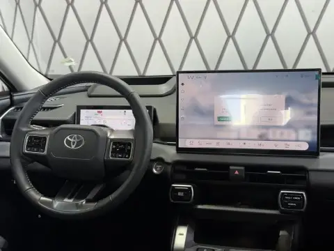 Toyota RAV4 2026 — миниатюра 10