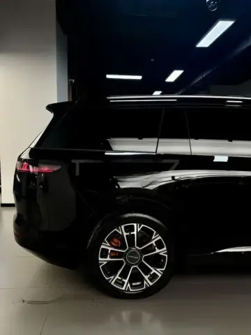 Lynk & Co 900 2025 — миниатюра 6
