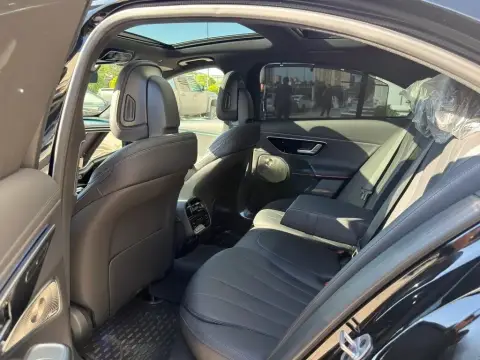 Mercedes-Benz E 350 e 2025 — миниатюра 8