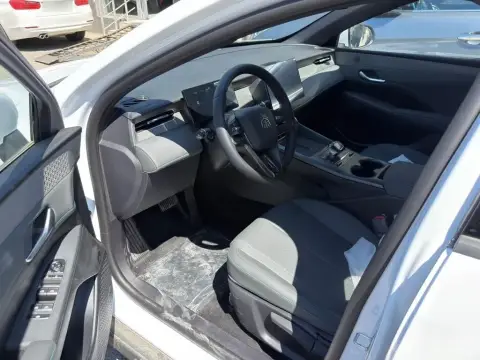 BYD Qin Plus 2025 — миниатюра 9