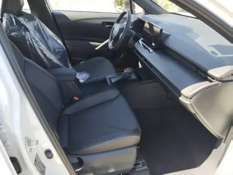 Toyota Corolla Cross 2026 — миниатюра 9