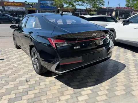 Hyundai Elantra 2026 — миниатюра 8