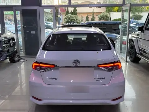 Toyota Corolla 2025 — миниатюра 4