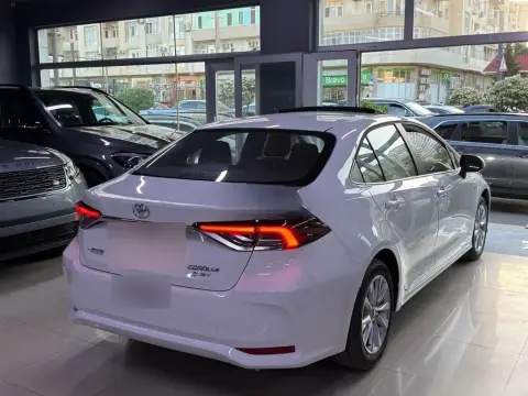 Toyota Corolla 2025 — миниатюра 6