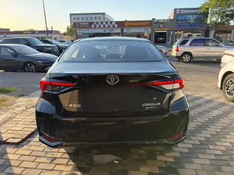 Toyota Corolla 2026 — миниатюра 2