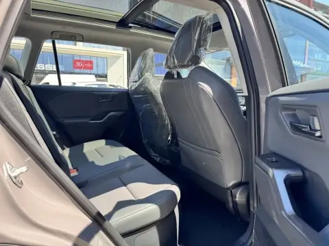 Toyota RAV4 2026 — миниатюра 7