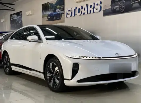 Changan Qiyuan A07 2025 — миниатюра 2