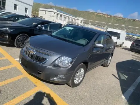 Chevrolet Cobalt 2026 — миниатюра 2