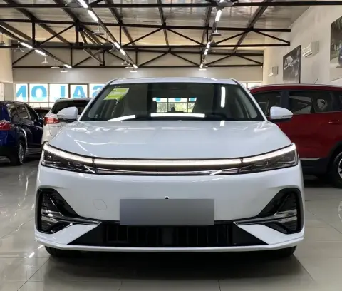 Geely Galaxy A7 2025 — миниатюра 1