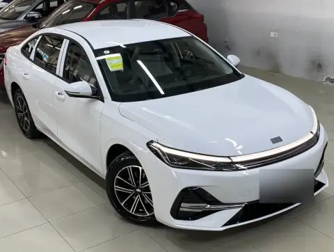 Geely Galaxy A7 2025 — миниатюра 6