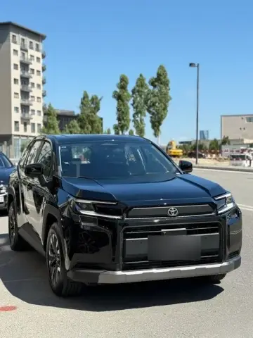 Toyota RAV4 2026 — миниатюра 1