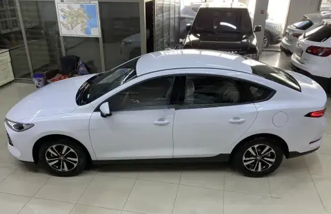 BYD Qin Plus 2025 — миниатюра 8