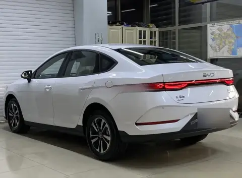 BYD Qin Plus 2025 — миниатюра 10