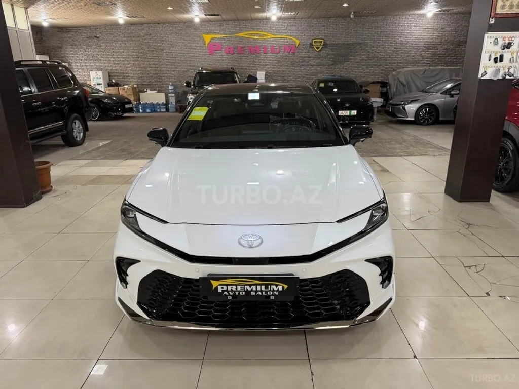 Toyota Camry 2026 — фото 1 из 10