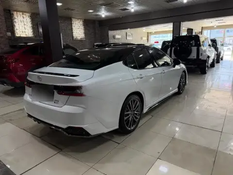 Toyota Camry 2026 — миниатюра 8