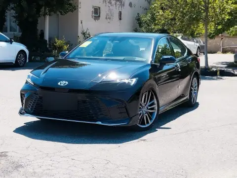 Toyota Camry 2026 — миниатюра 2