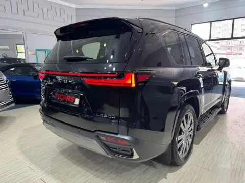 Lexus LX 600 2026 — миниатюра 6